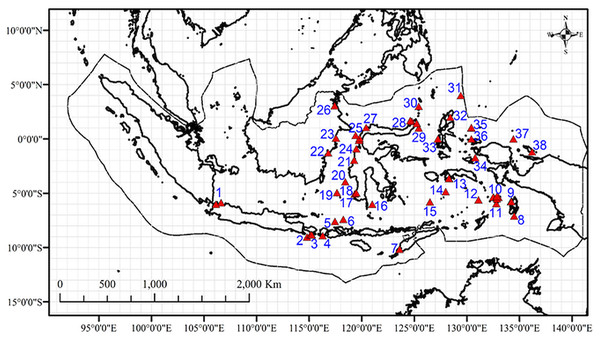 Map of the sites with data on marine amphipod crustaceans (from OBIS, GBIF, published literatures, and field collection) in the Indonesian archipelago overlaid in 1°cells.